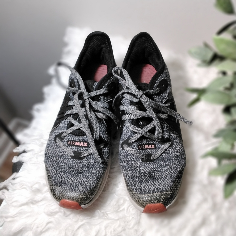 Nike Air Max Sneakers